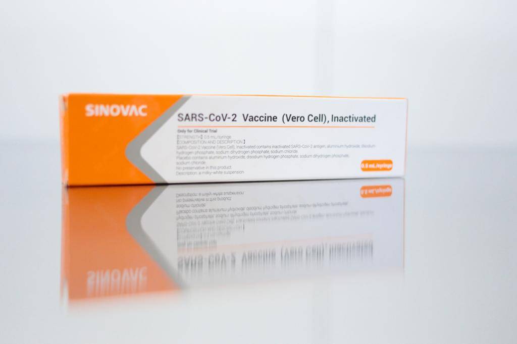 CoronaVac será quatro vezes mais cara que vacina da gripe
