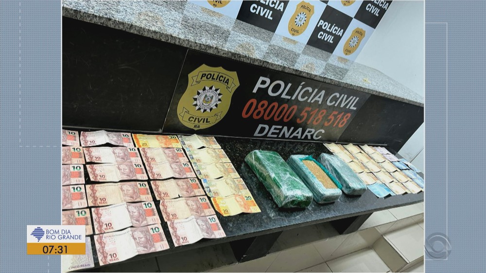 Casal é preso por tráfico de drogas em Porto Alegre; filhas acompanhavam os pais nas vendas, diz polícia