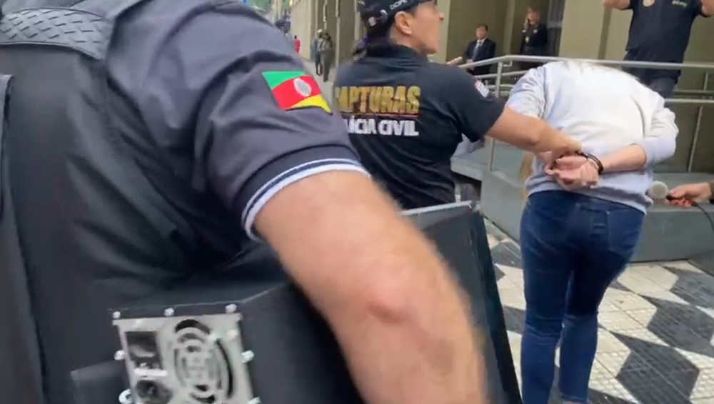 Presos suspeitos de invadir conta bancária e causar prejuízo de quase R$ 200 mil a idosa de Santa Maria, diz polícia