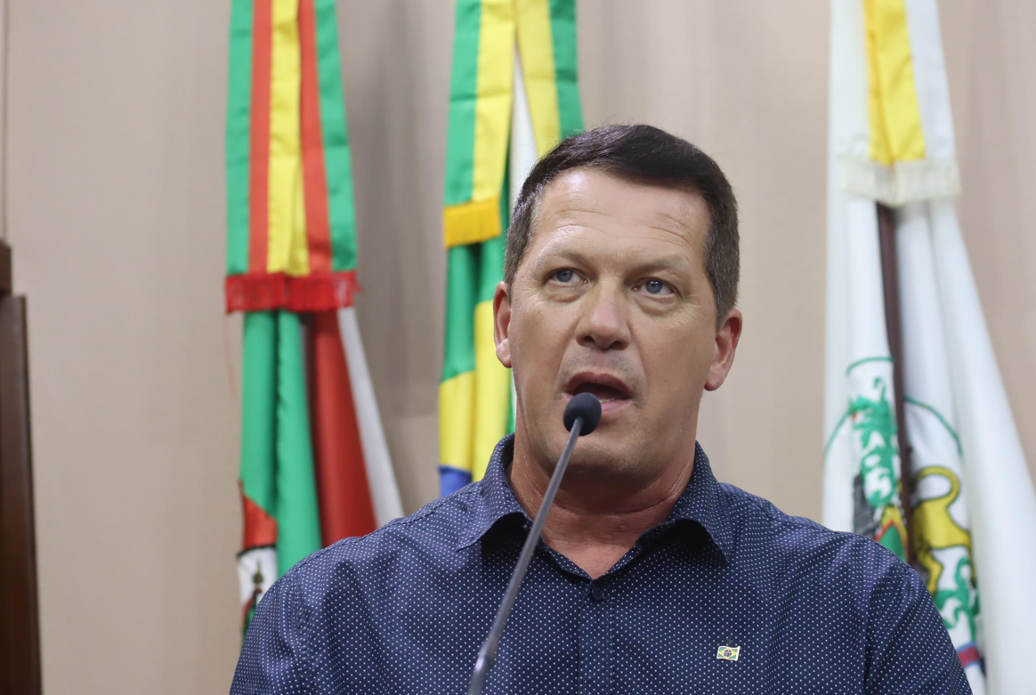 Câmara de Caxias do Sul julga cassação de vereador que fez discurso contra baianos