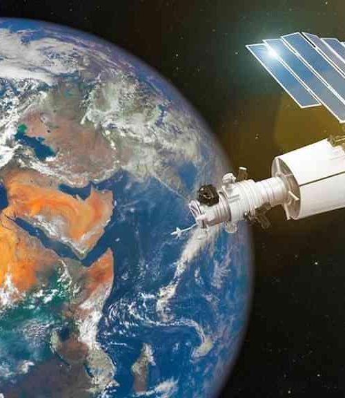 Urânia Planetário monitora reentrada do módulo Cosmos 482
