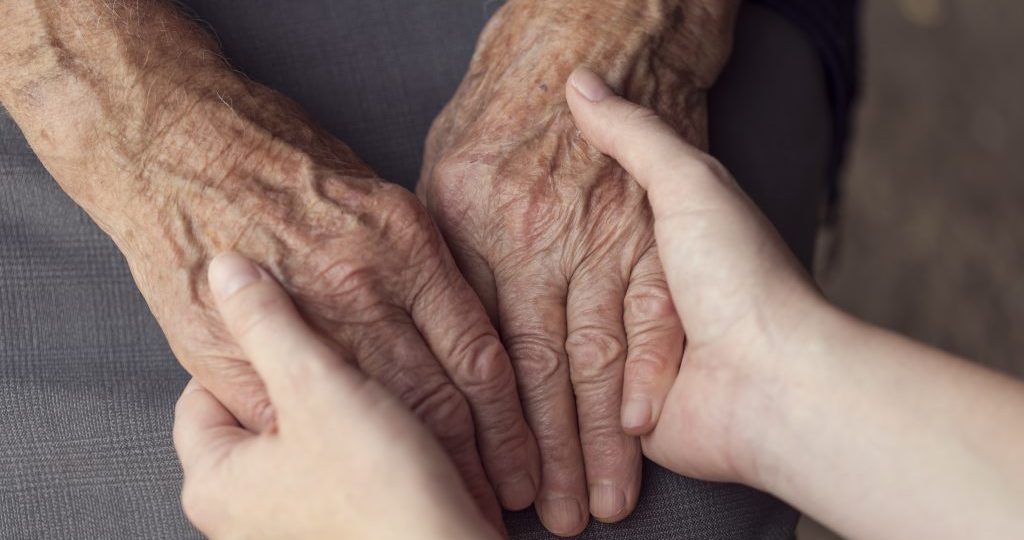 “Metade das vezes, a demência passa despercebida em idosos hospitalizados”
