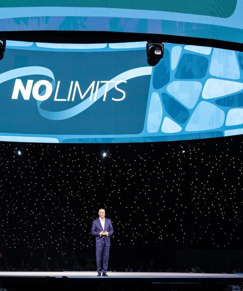 NetSuite Subscription Metrics oferece insights com IA para ajudar CFOs e CROs a impulsionar o crescimento