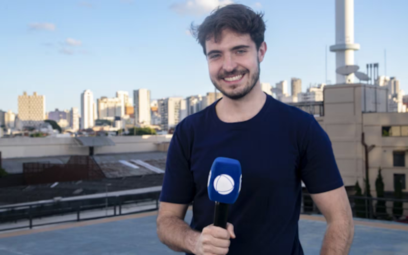 RECORD renova contrato com João Augusto Liberato e anuncia novo quadro no Domingo Espetacular