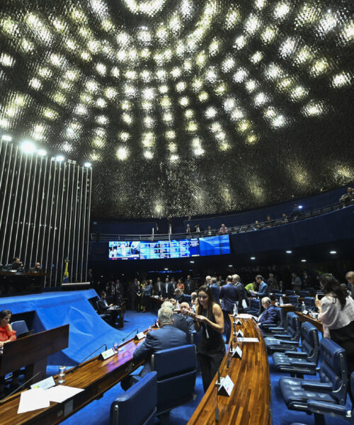 Senado discute o término da escala 6×1 em meio à batalha por jornadas de trabalho flexíveis