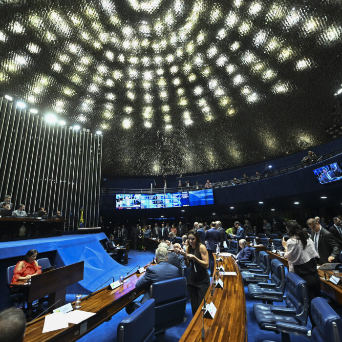Senado discute o término da escala 6×1 em meio à batalha por jornadas de trabalho flexíveis