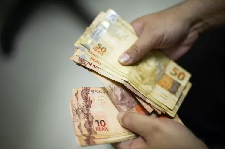 Piso regional no Rio Grande do Sul é aprovado, com vigência a partir de 1º de maio; confira os valores