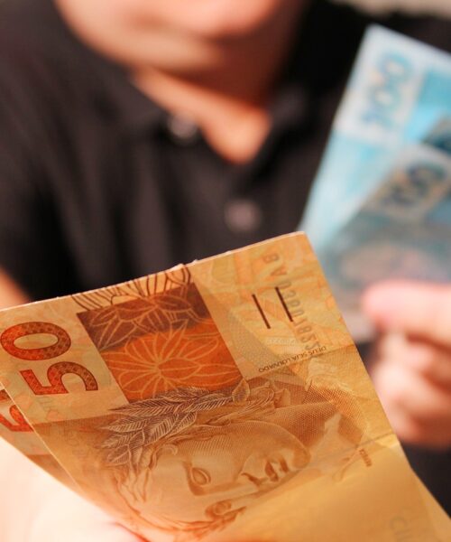 Desenrola Adimplentes oferece taxas reduzidas para quem honrar compromissos financeiros pontualmente
